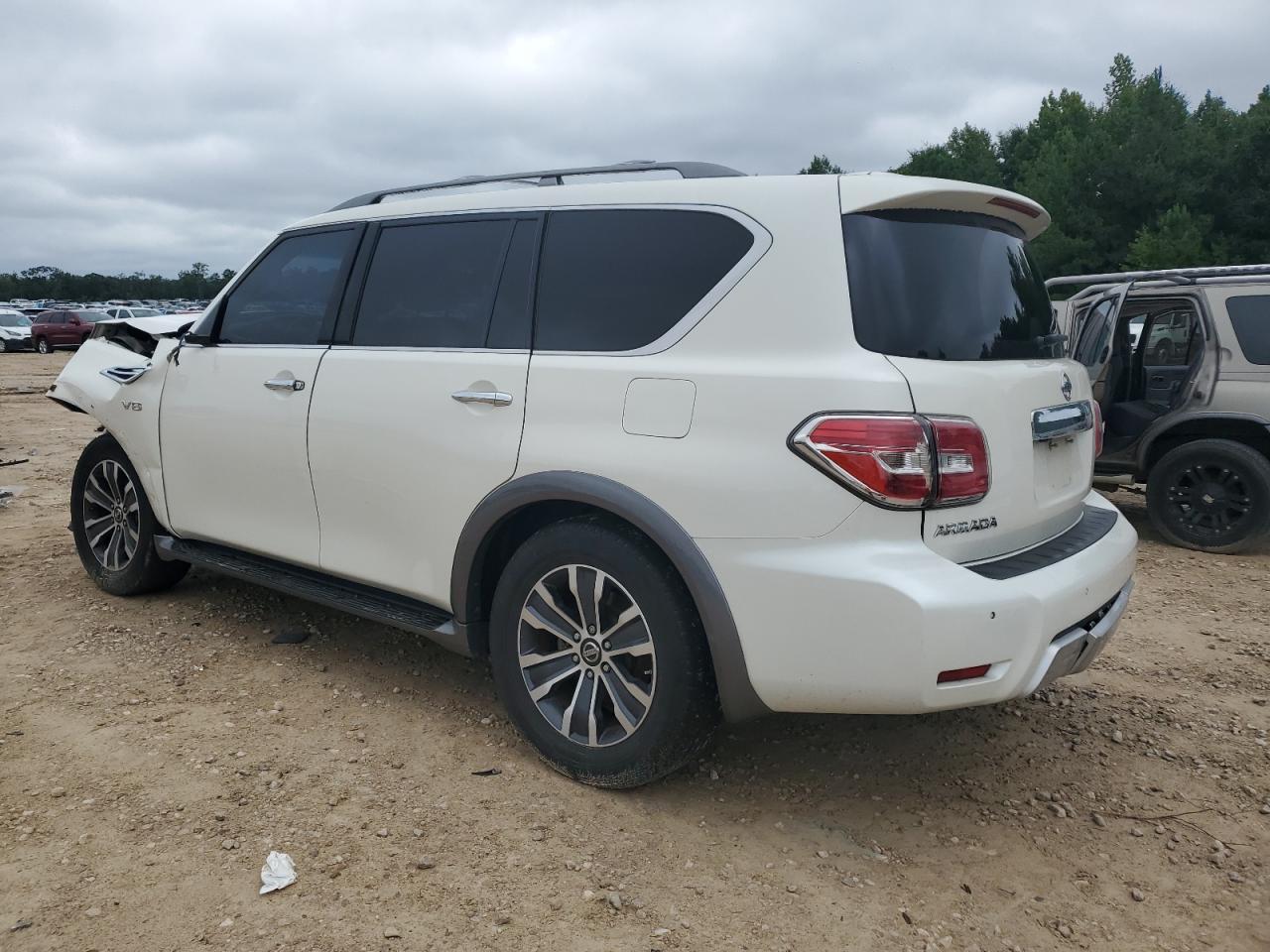 2017 Nissan Armada Sl - Фото 2