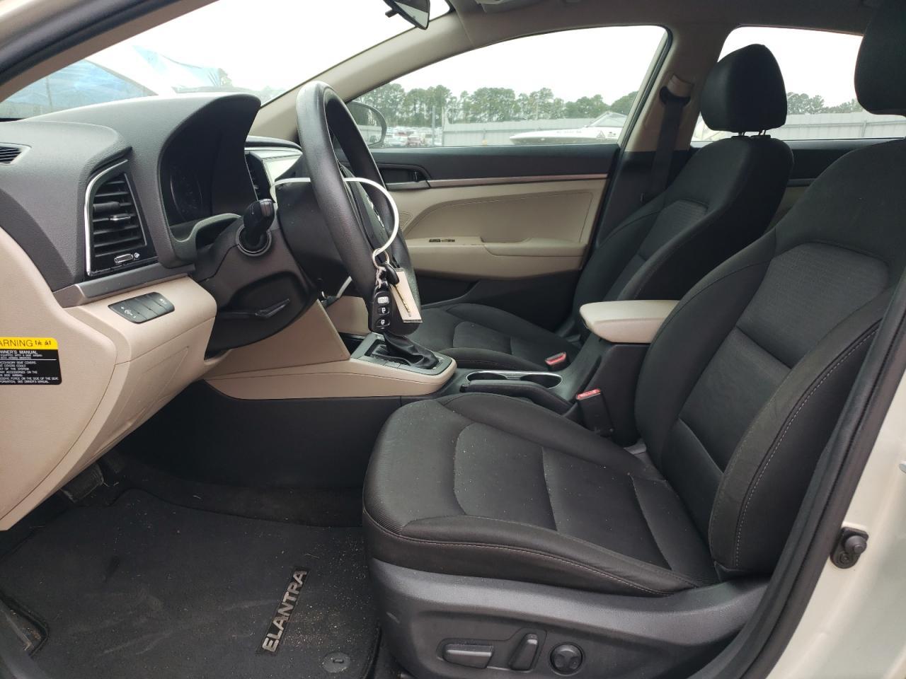 2017 Hyundai Elantra Se - Фото 7