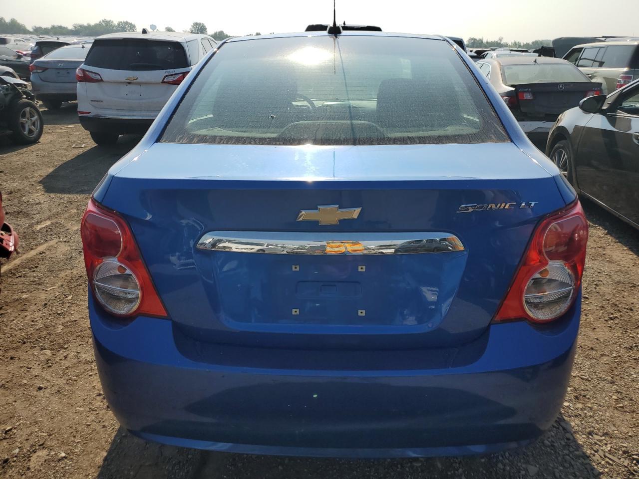 2016 Chevrolet Sonic Lt - Фото 6