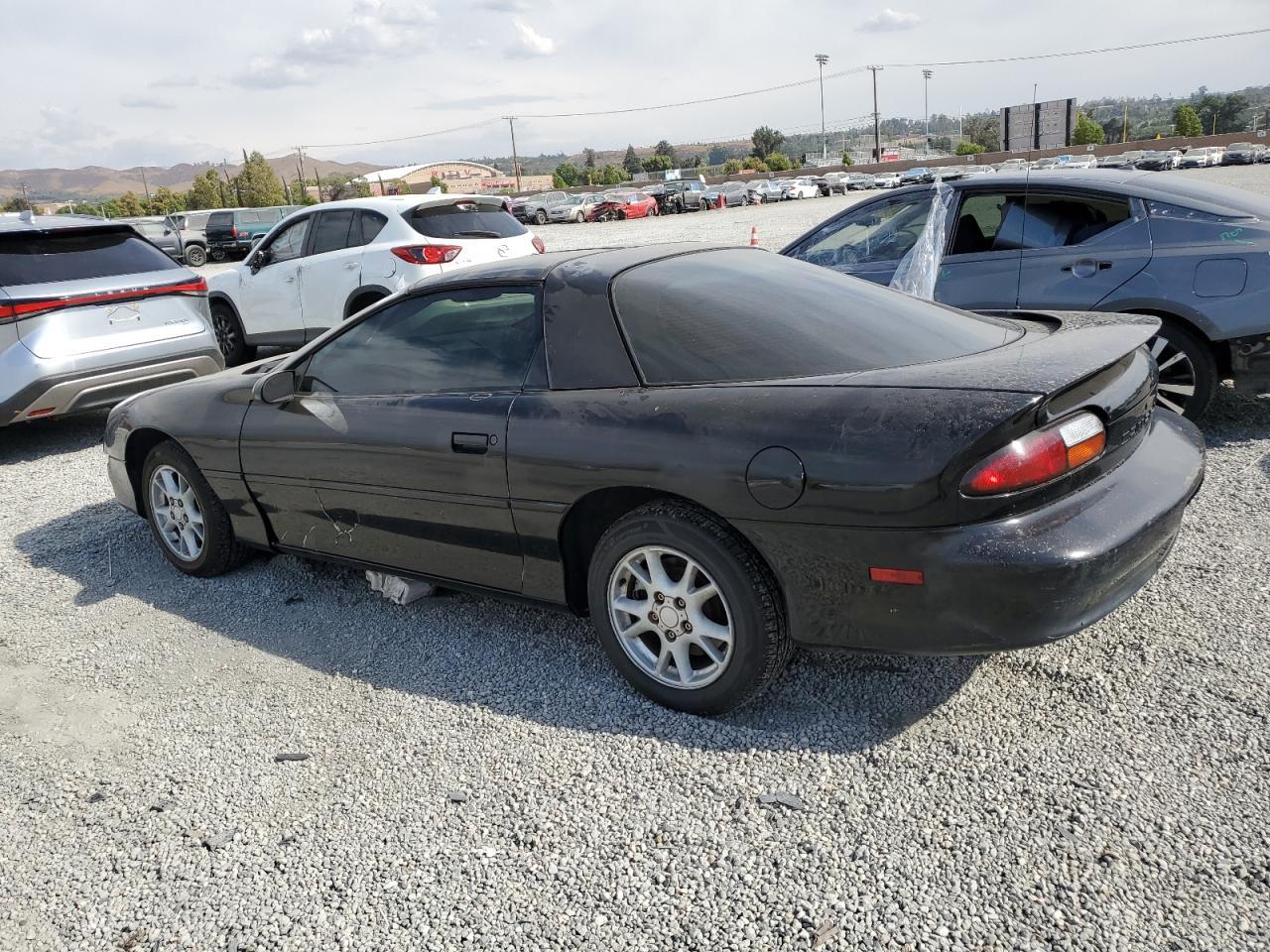 2001 Chevrolet Camaro - Image 2