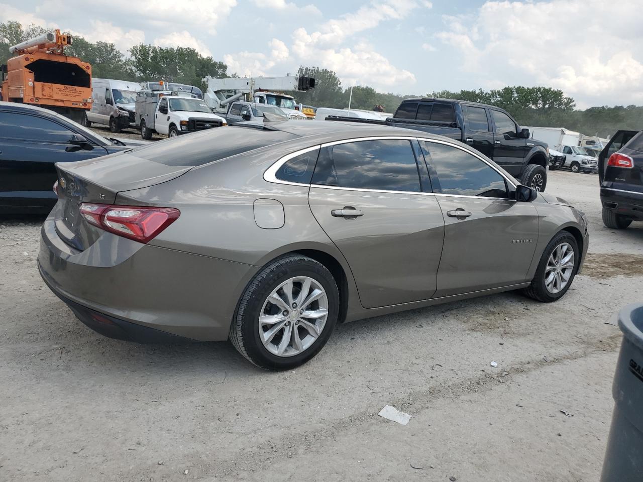 2020 Chevrolet Malibu Lt - Фото 3