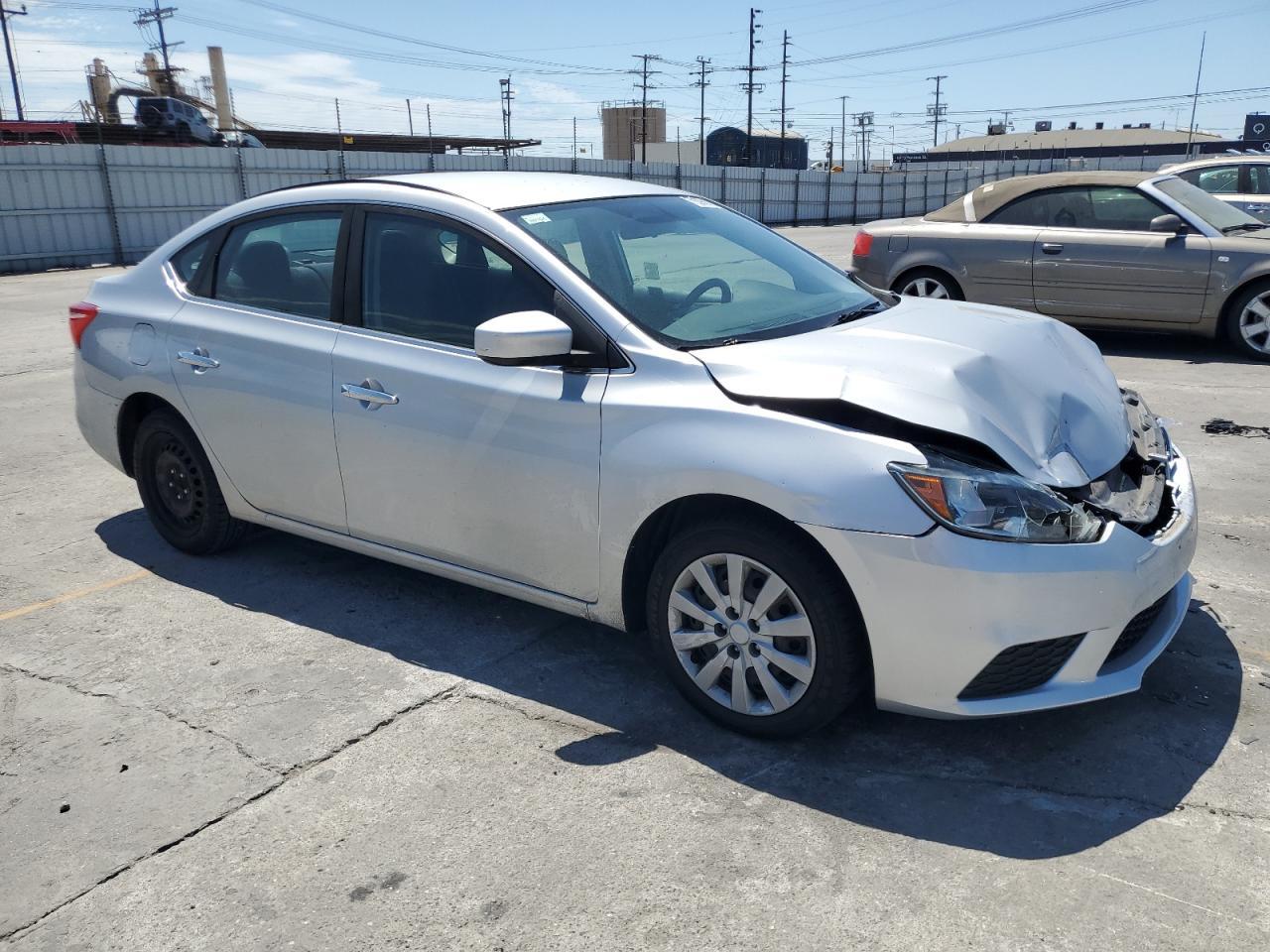 2018 Nissan Sentra S - Фото 4