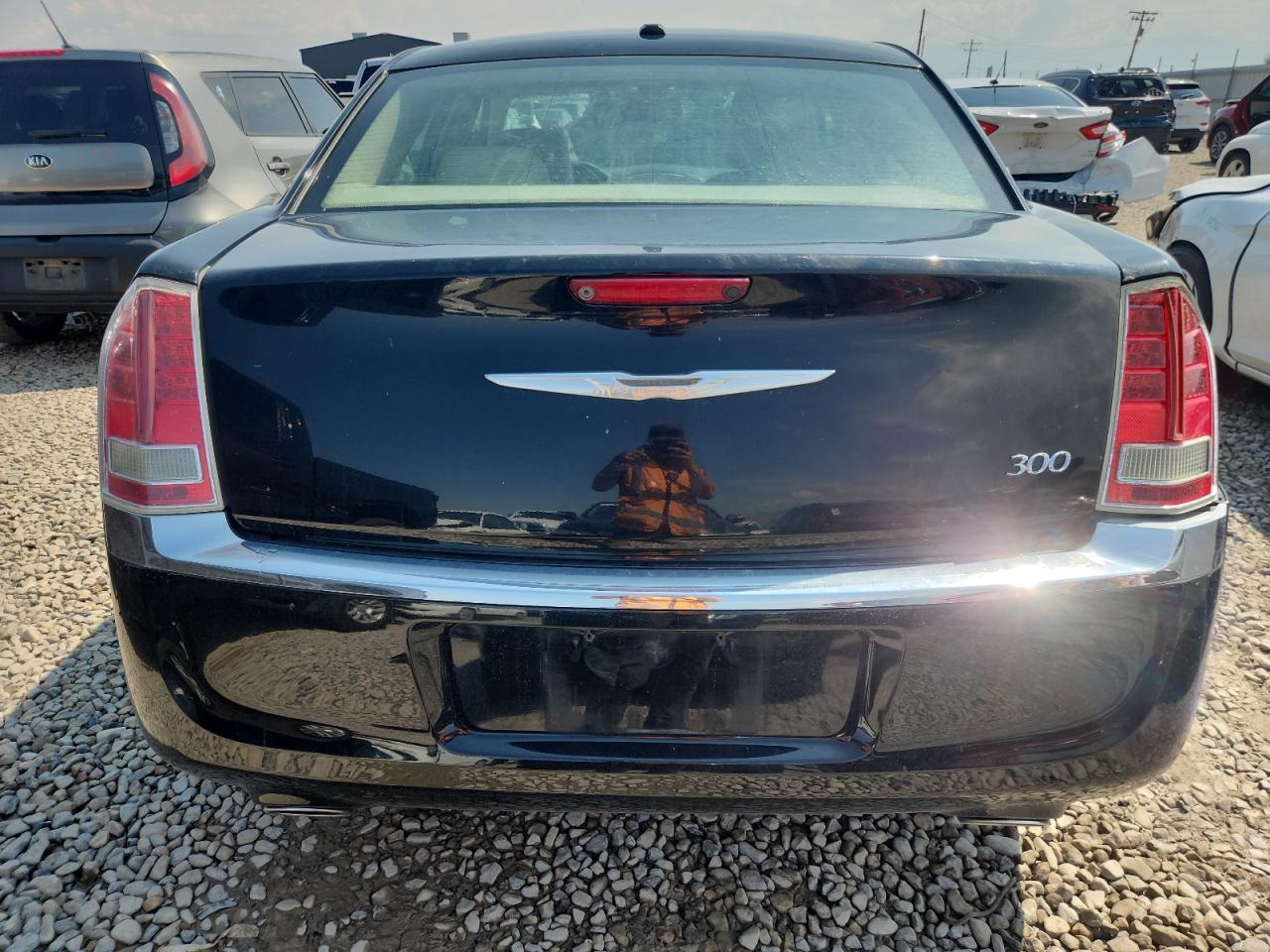2013 Chrysler 300 - Image 6