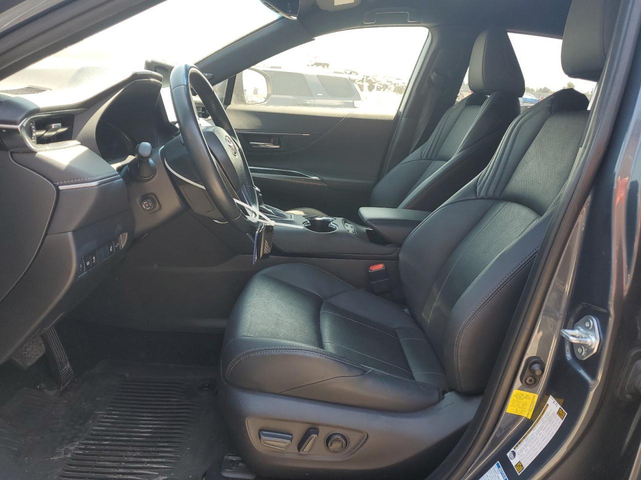 2021 Toyota Venza Le - Фото 7