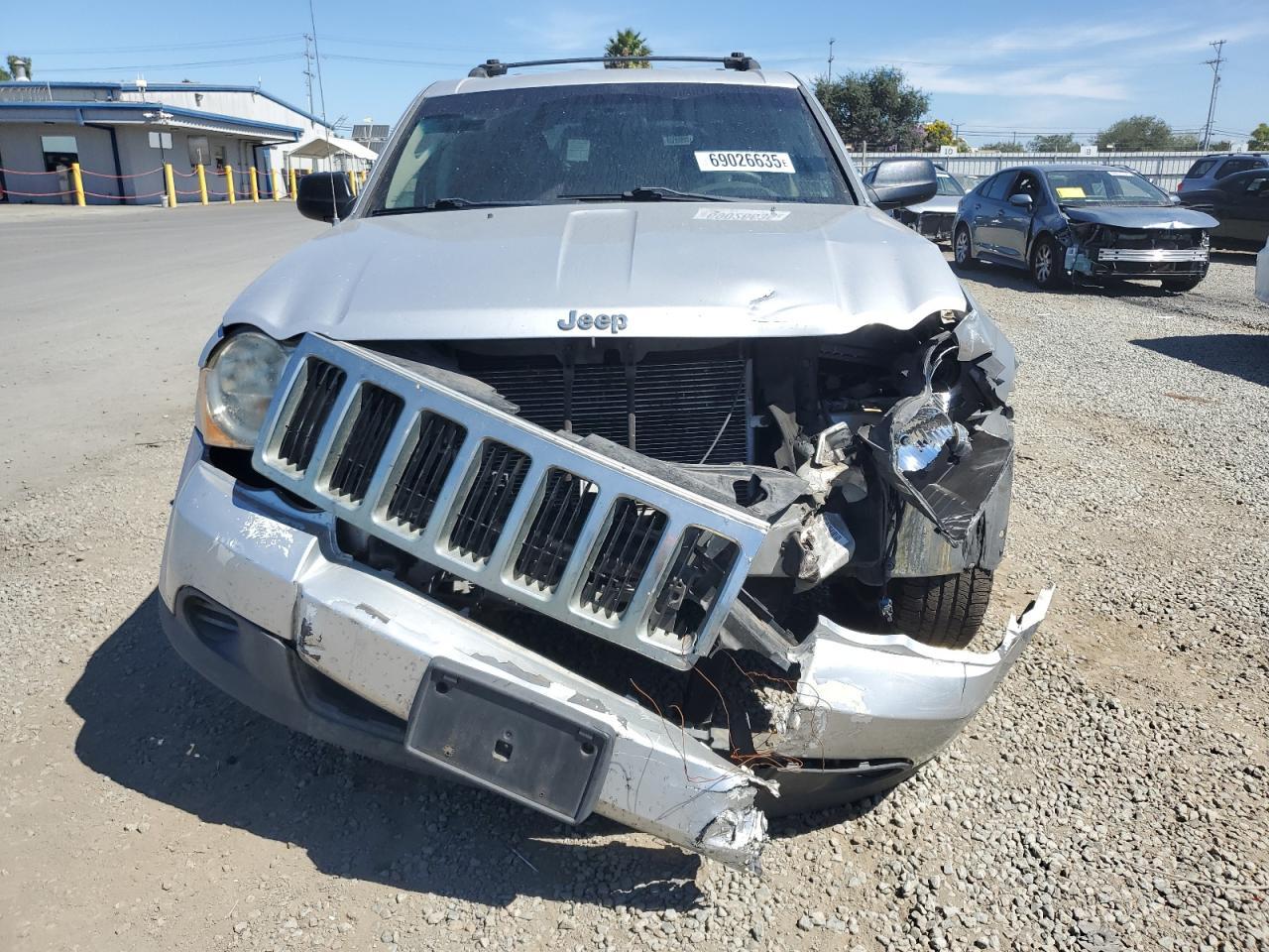 2010 Jeep Grand Cherokee Laredo - Image 5