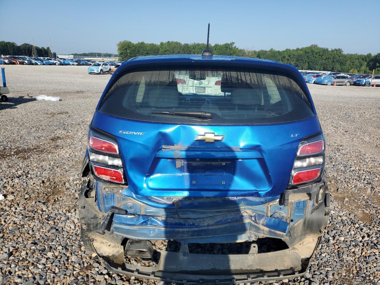 2017 Chevrolet Sonic Lt - Фото 6