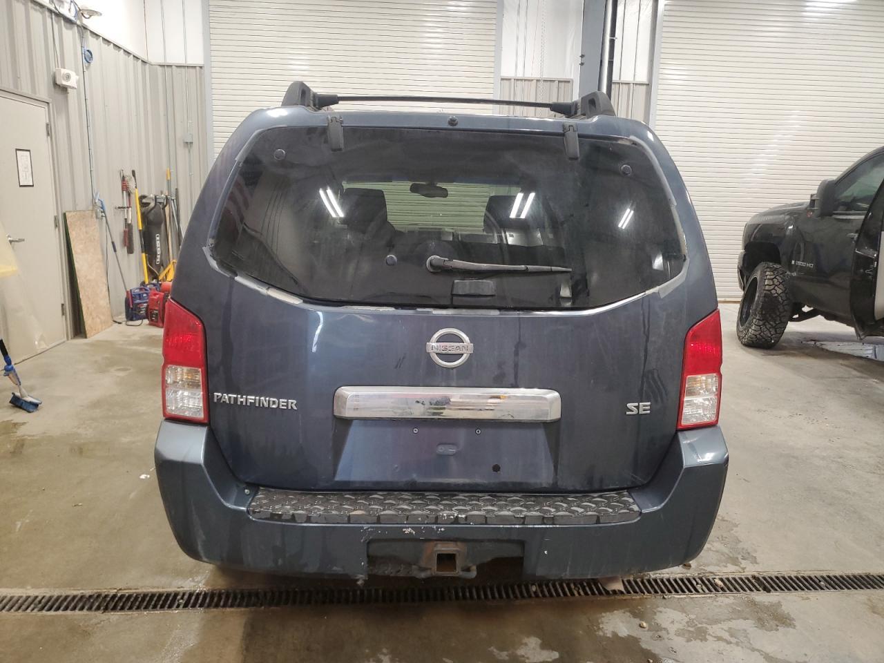 2005 Nissan Pathfinder Le - Фото 6