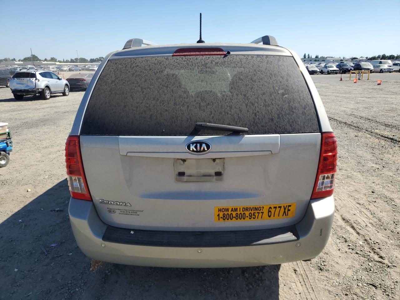 2014 Kia Sedona Lx - Image 6