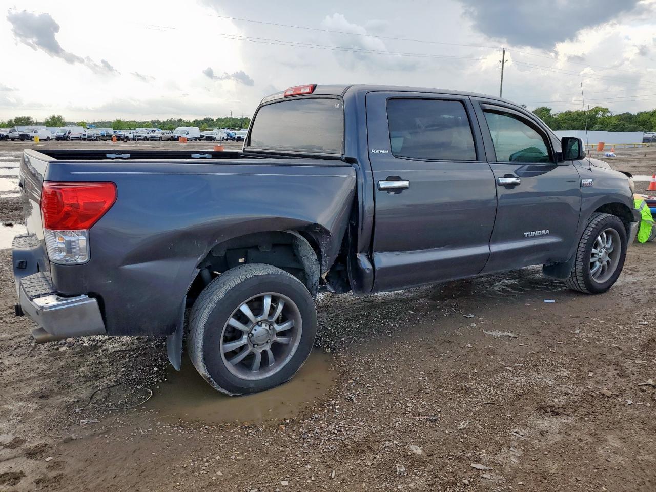 2012 Toyota Tundra Crewmax Limited - Image 3