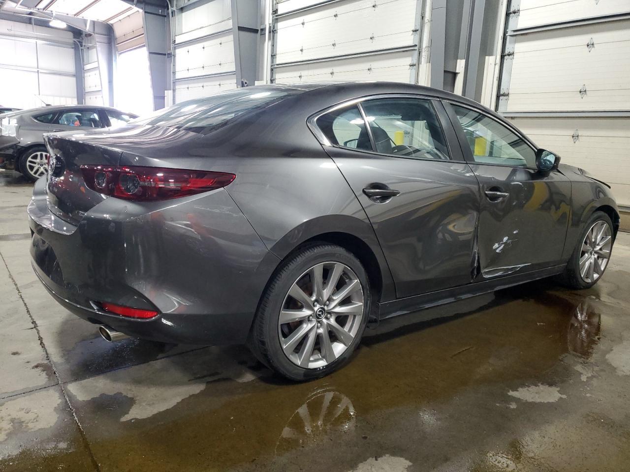 2019 Mazda 3 Preferred Plus - Image 3