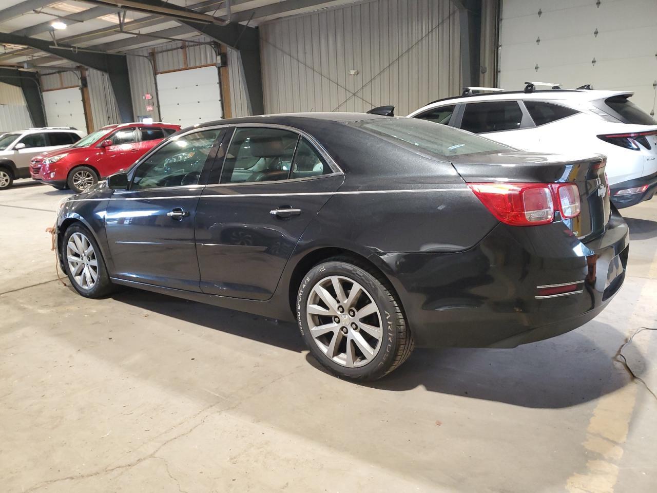 2015 Chevrolet Malibu 2Lt - Image 2