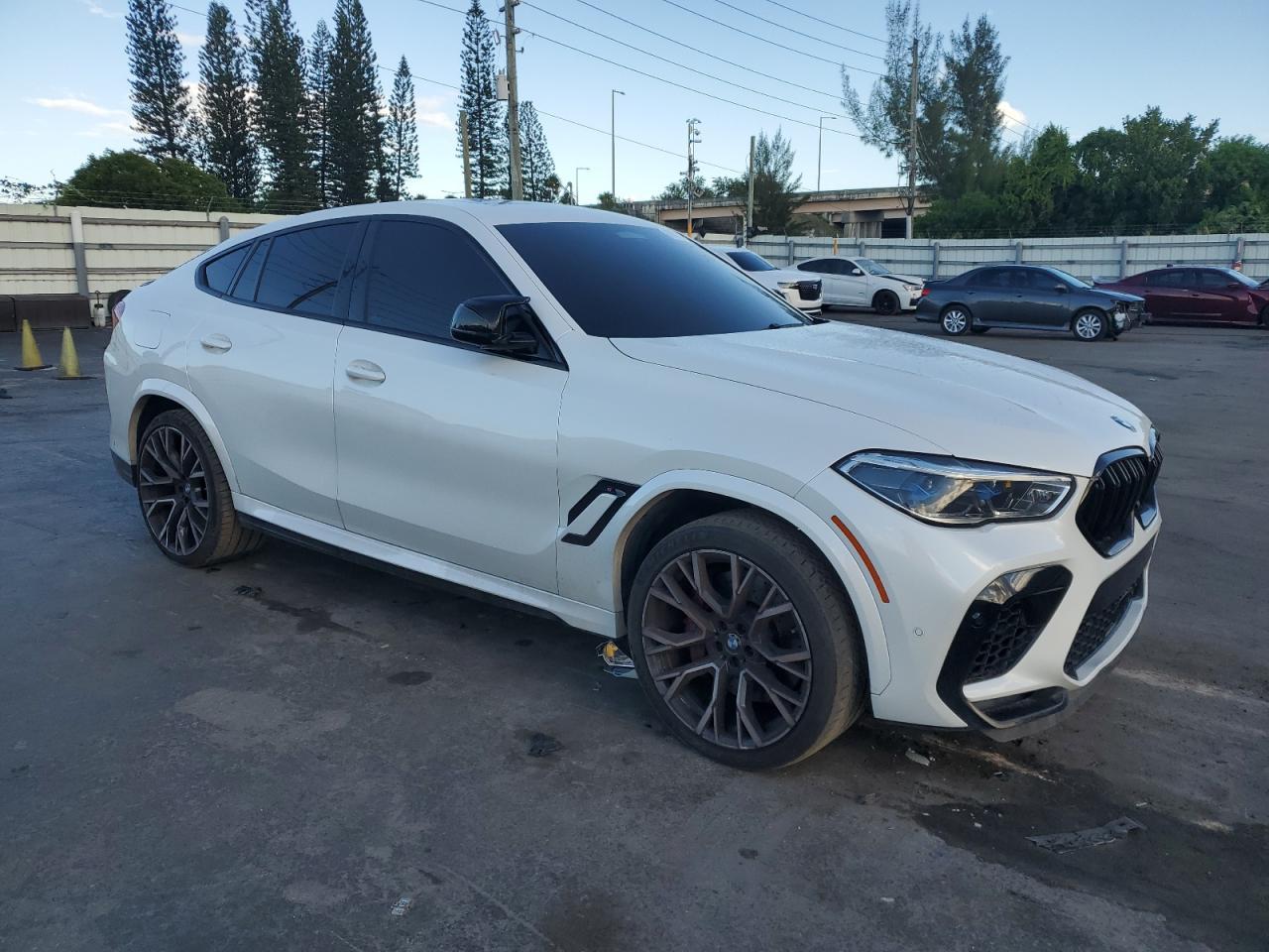 2021 BMW X6 M - Фото 4