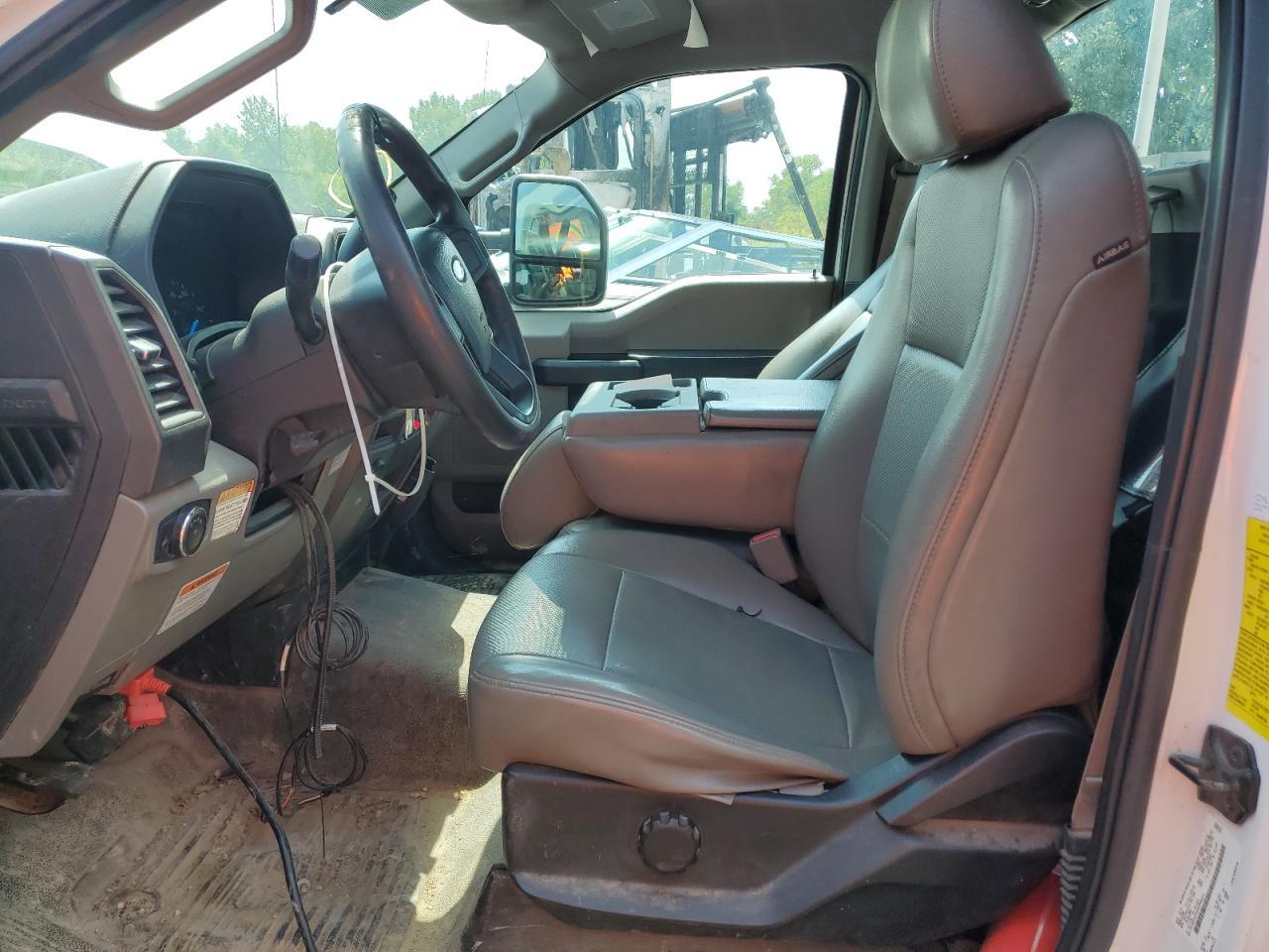 2017 Ford F450 Super - Фото 7