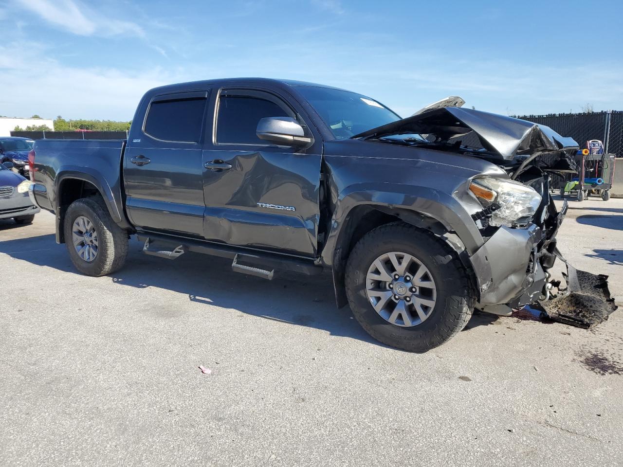 2019 Toyota Tacoma Double Cab - Image 4