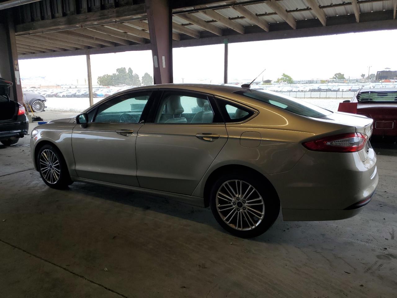 2016 Ford Fusion Se - Фото 2