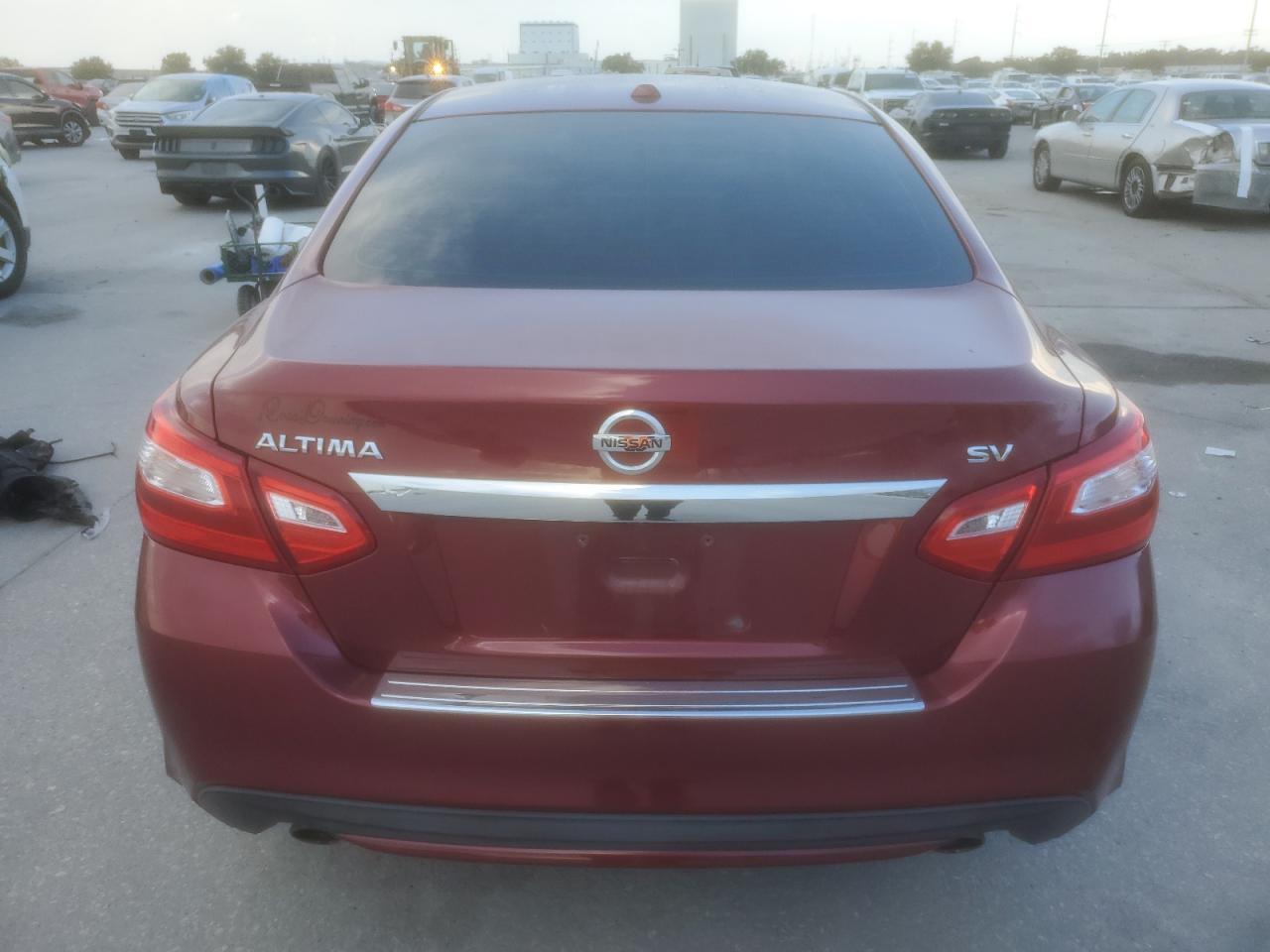 2017 Nissan Altima 2.5 - Фото 6