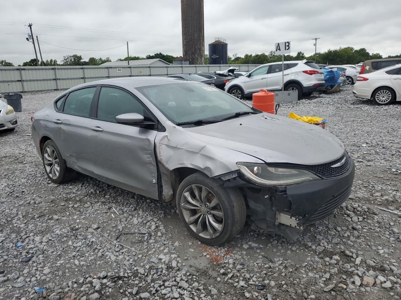 2015 Chrysler 200 S - Фото 4