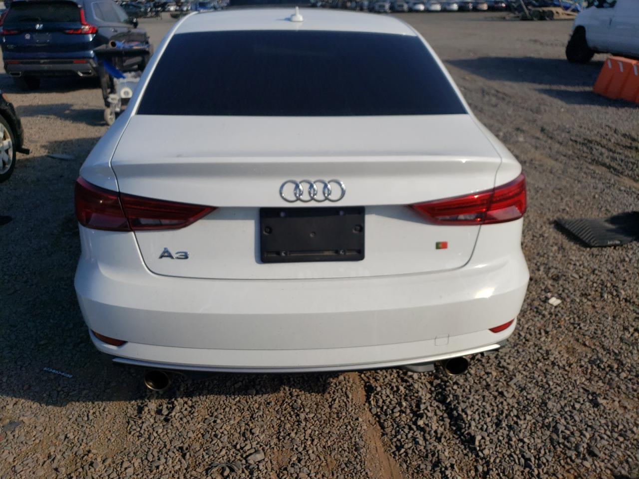 2017 Audi A3 Premium - Фото 6