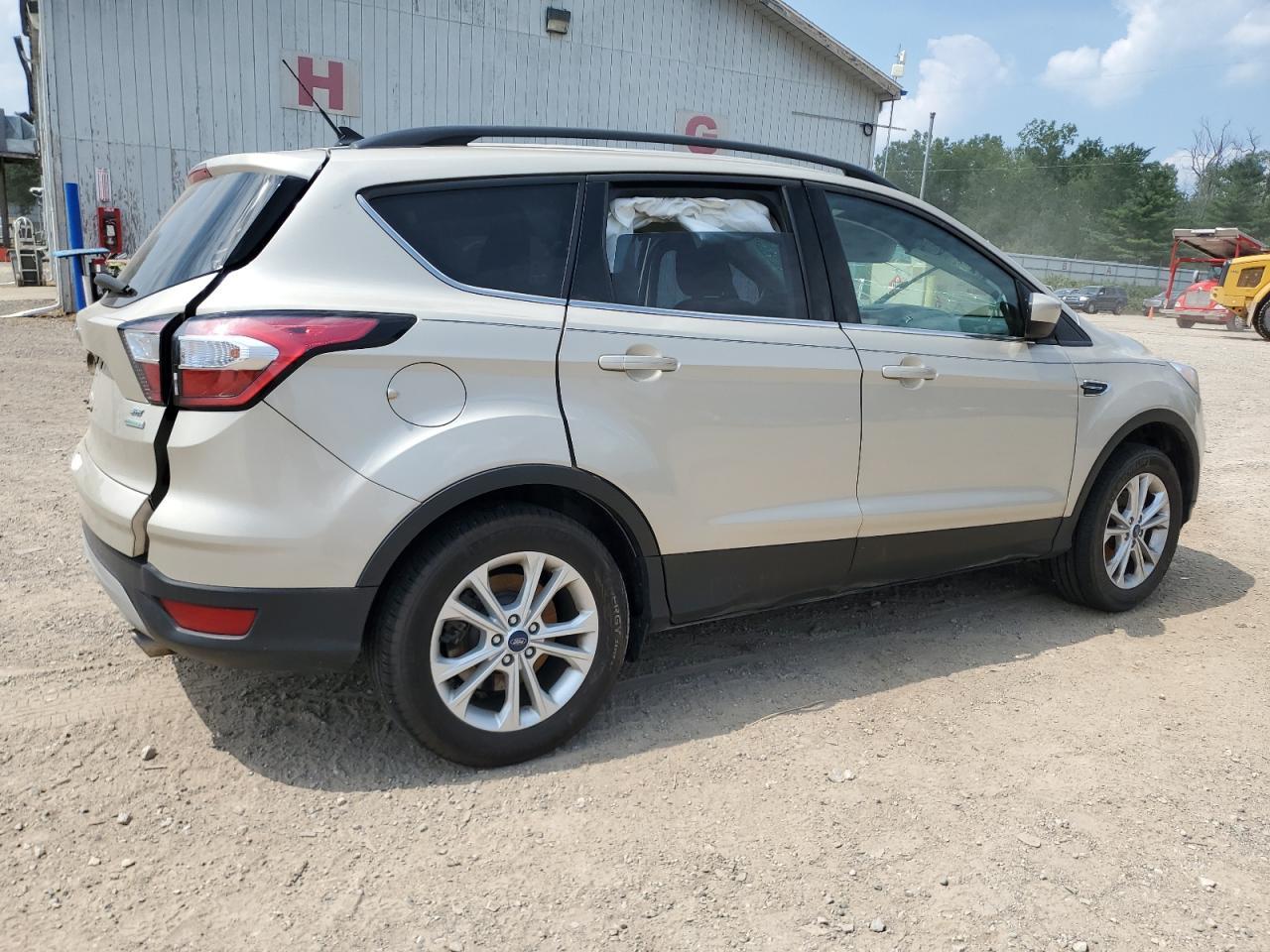 2018 Ford Escape Se - Фото 3