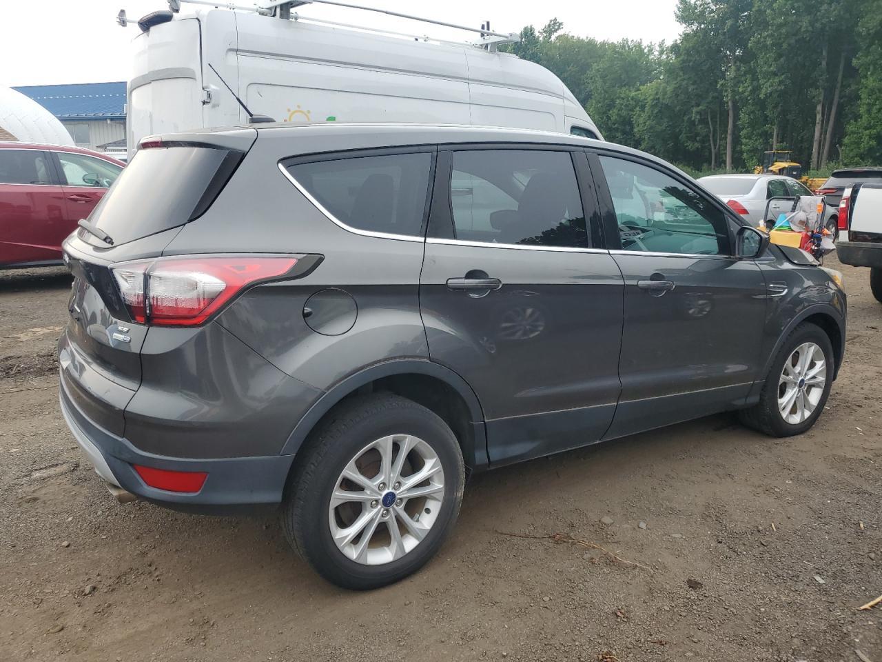 2017 Ford Escape Se - Фото 3