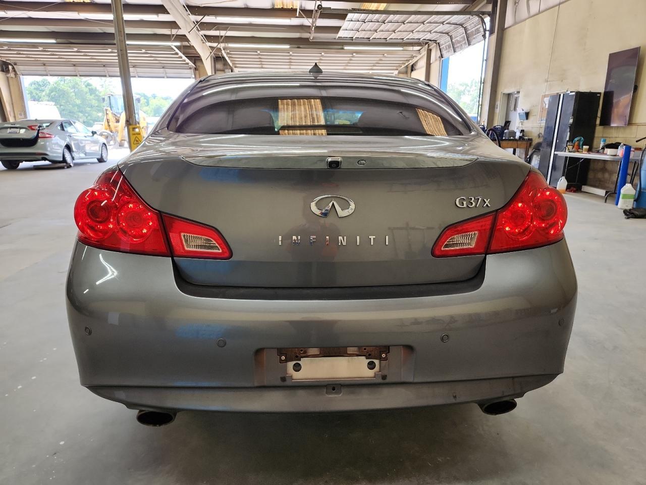 2011 Infiniti G37 - Фото 6