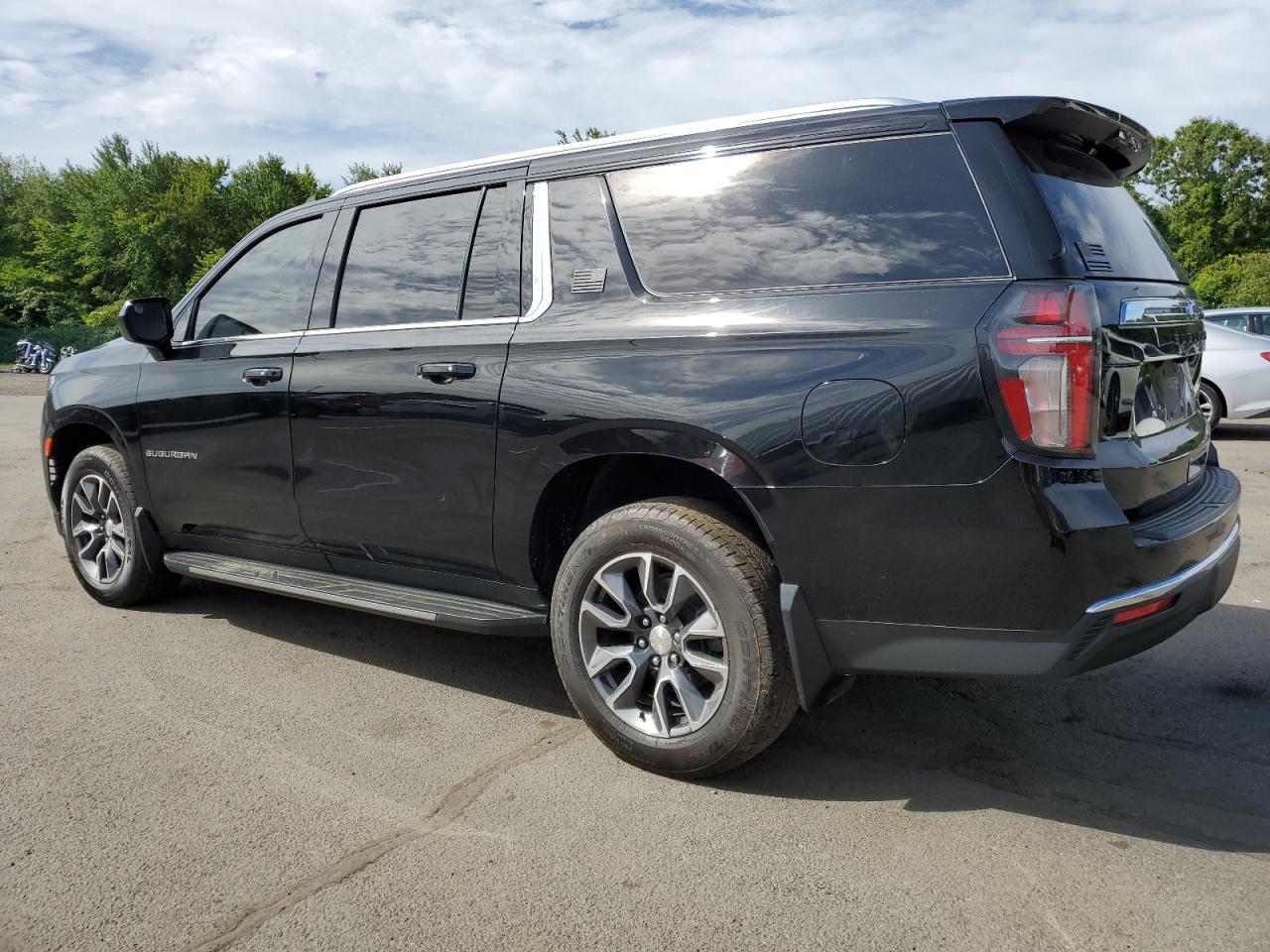 2021 Chevrolet Suburban K1500 Lt - Фото 2