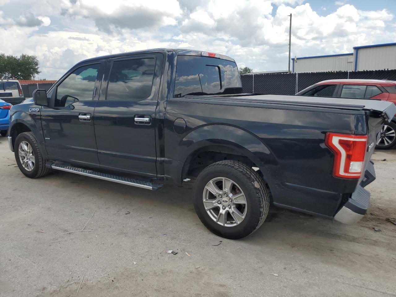 2017 Ford F150 Supercrew - Фото 2