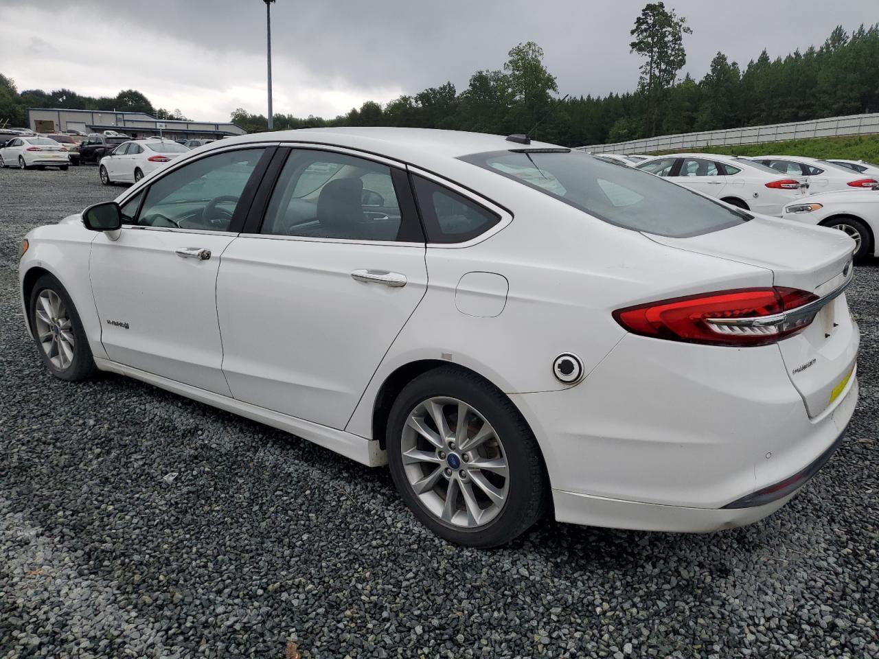2017 Ford Fusion Se Hybrid - Фото 2