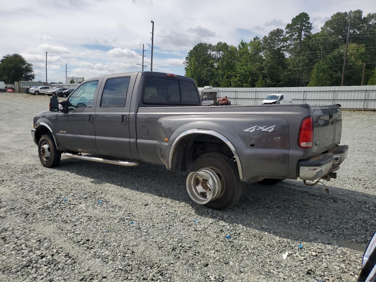 2003 Ford F350 Super Duty - Image 2
