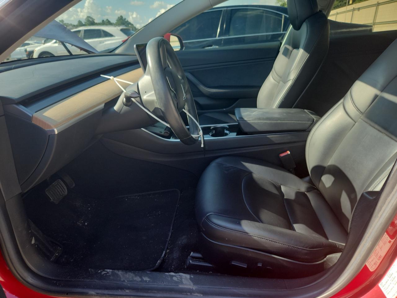 2018 Tesla Model 3 - Фото 7