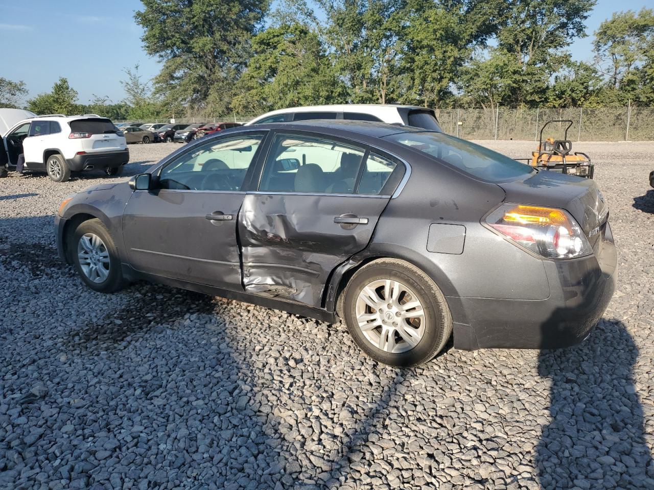 2012 Nissan Altima Base - Фото 2