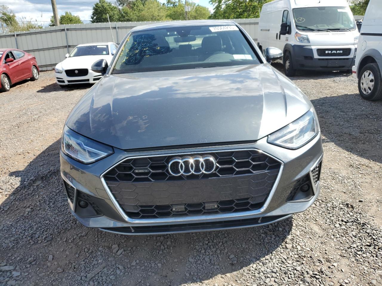 2020 Audi A4 Premium - Фото 5