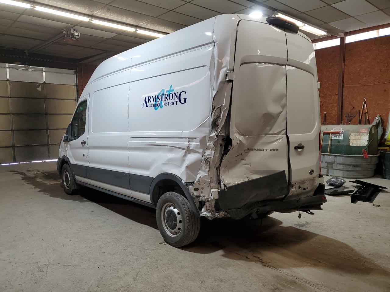 2023 Ford Transit T-250 - Фото 2