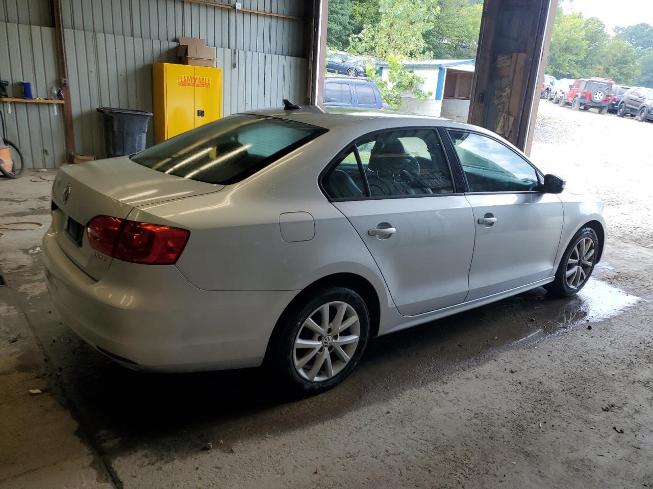 2012 Volkswagen Jetta Se - Фото 3