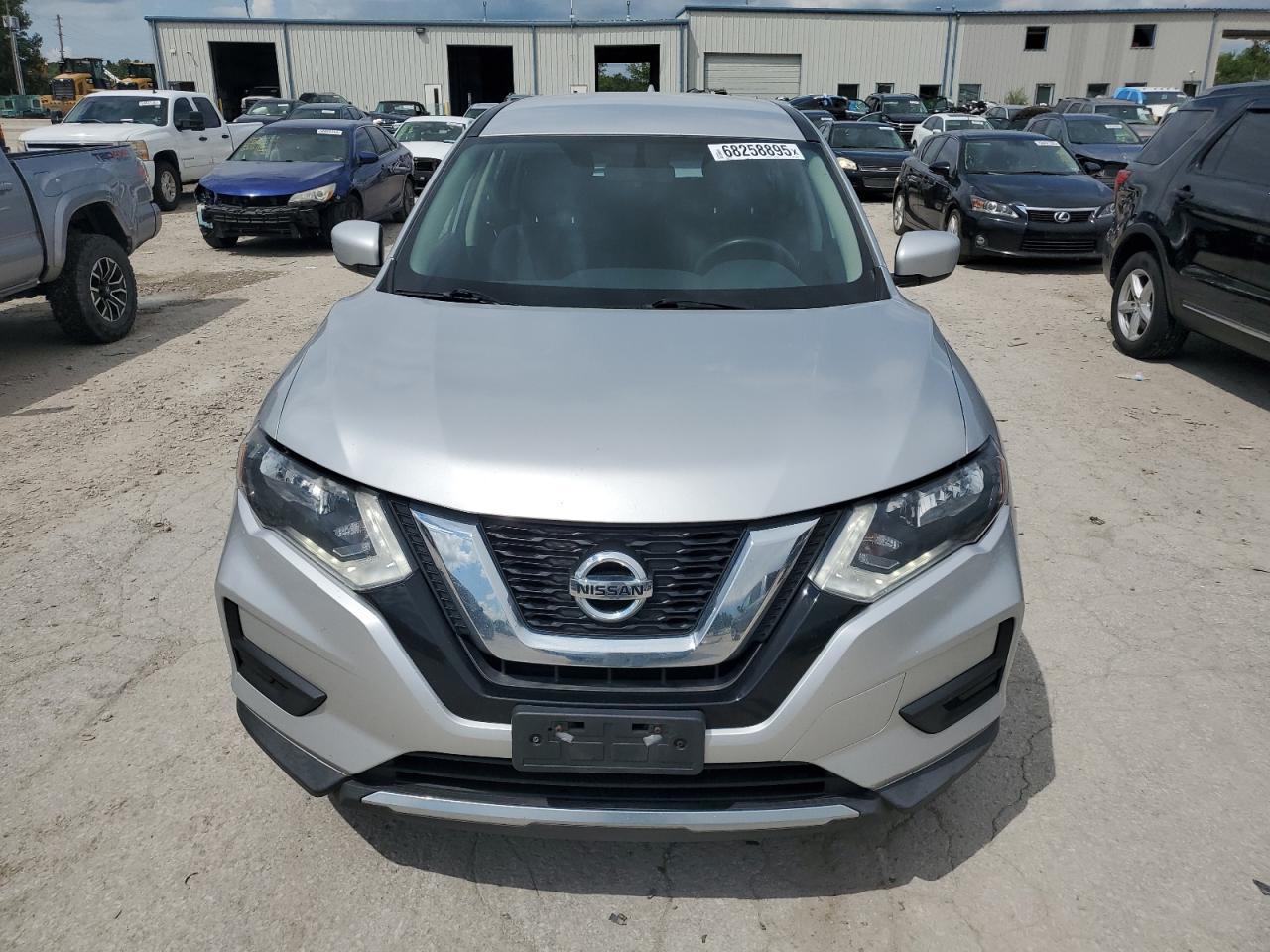 2017 Nissan Rogue S - Фото 5