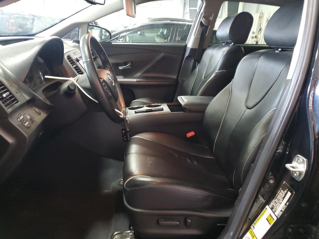 2014 Toyota Venza Le - Image 7