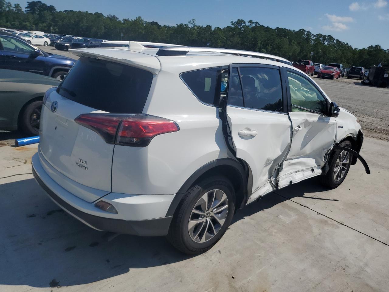 2017 Toyota Rav4 Hv Le - Фото 3