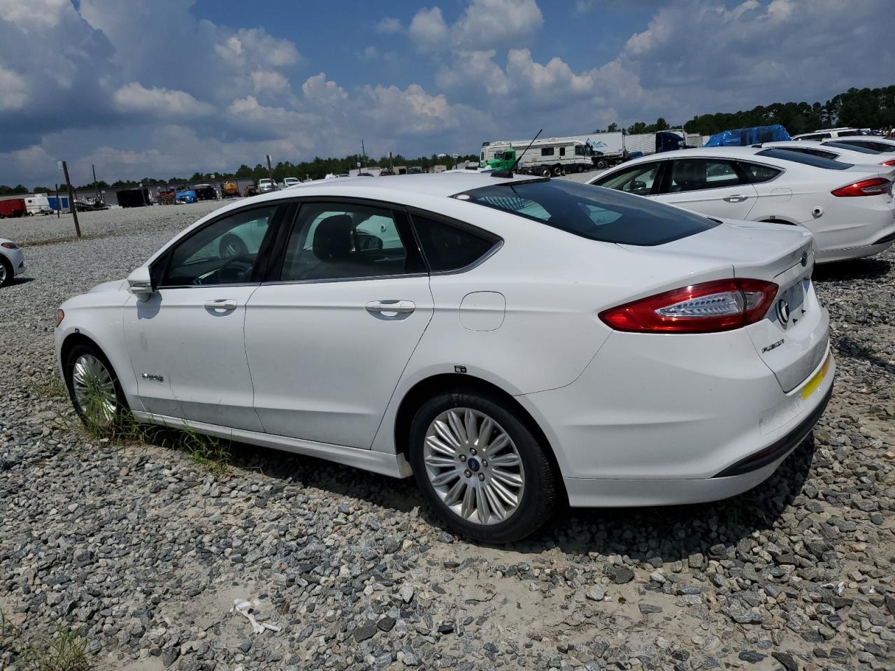 2015 Ford Fusion Se Hybrid - Фото 2