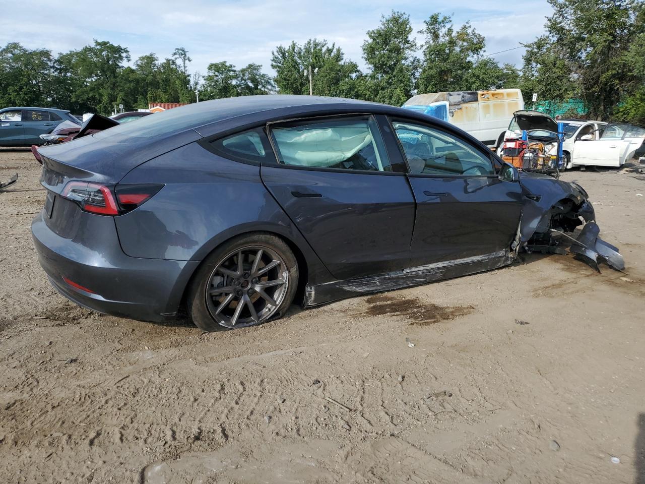 2023 Tesla Model 3 - Image 3