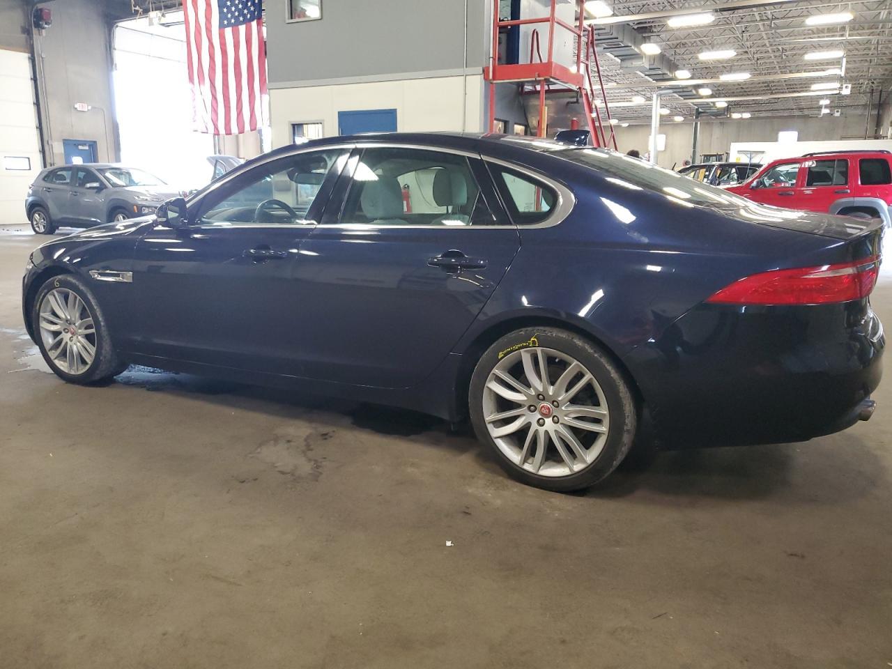 2016 Jaguar Xf Prestige Prestige - Image 2