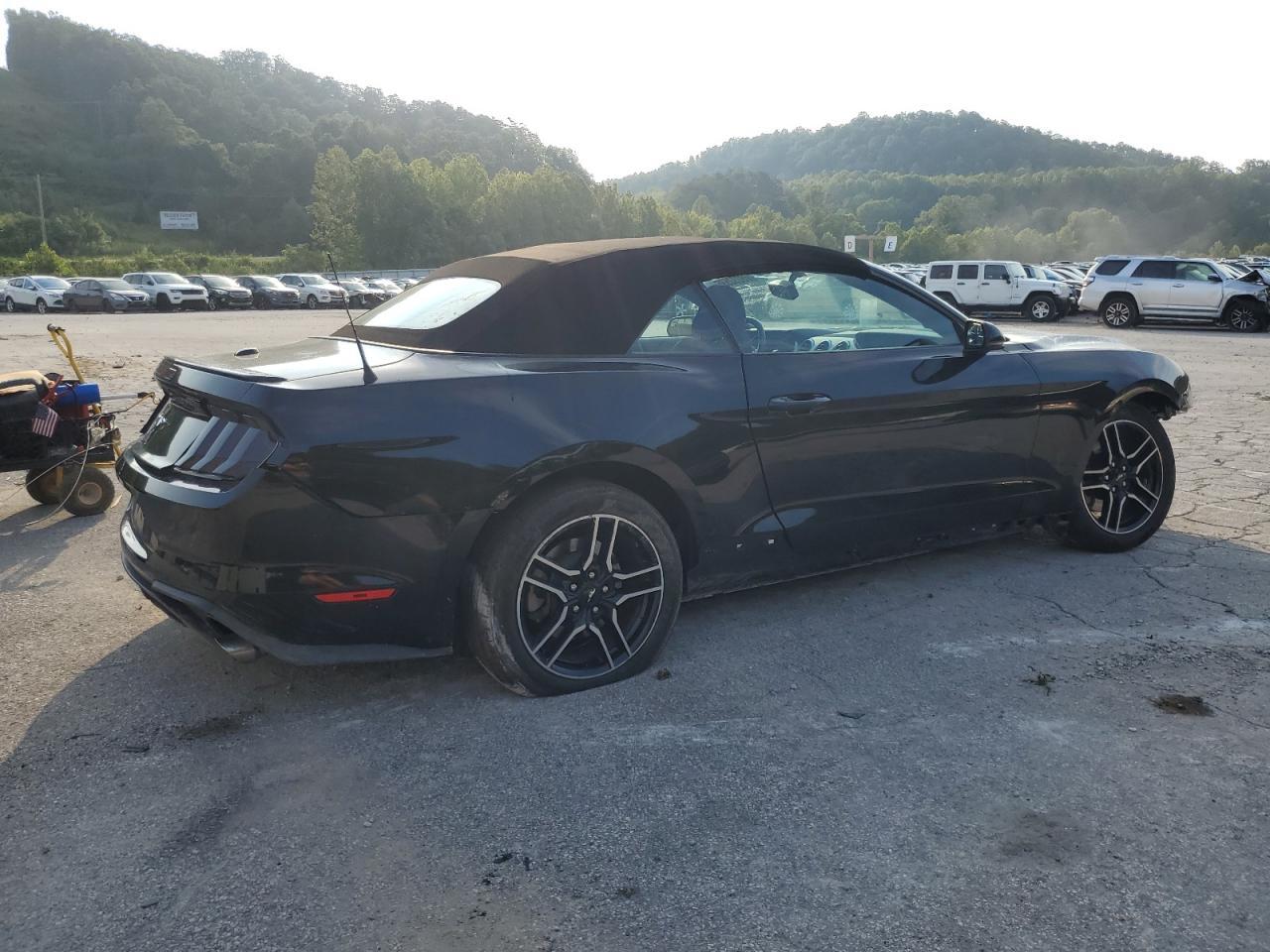 2020 Ford Mustang - Фото 3