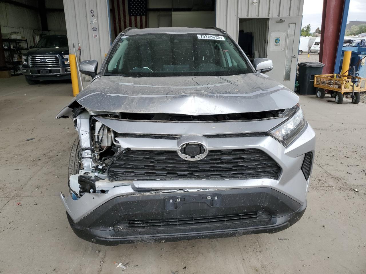 2021 Toyota Rav4 Le - Фото 5