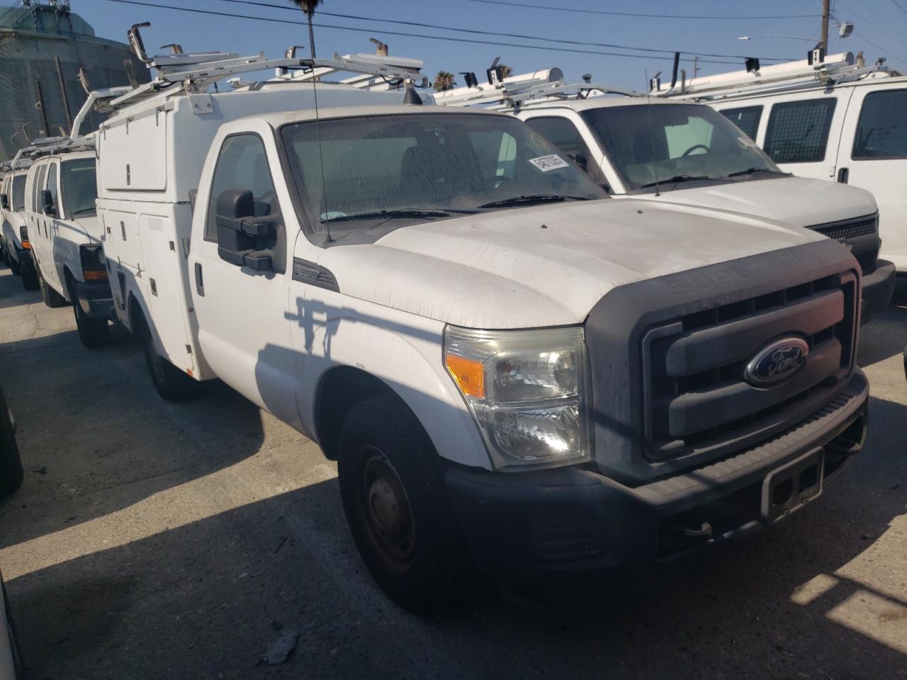 2013 Ford F350 Super - Image 4