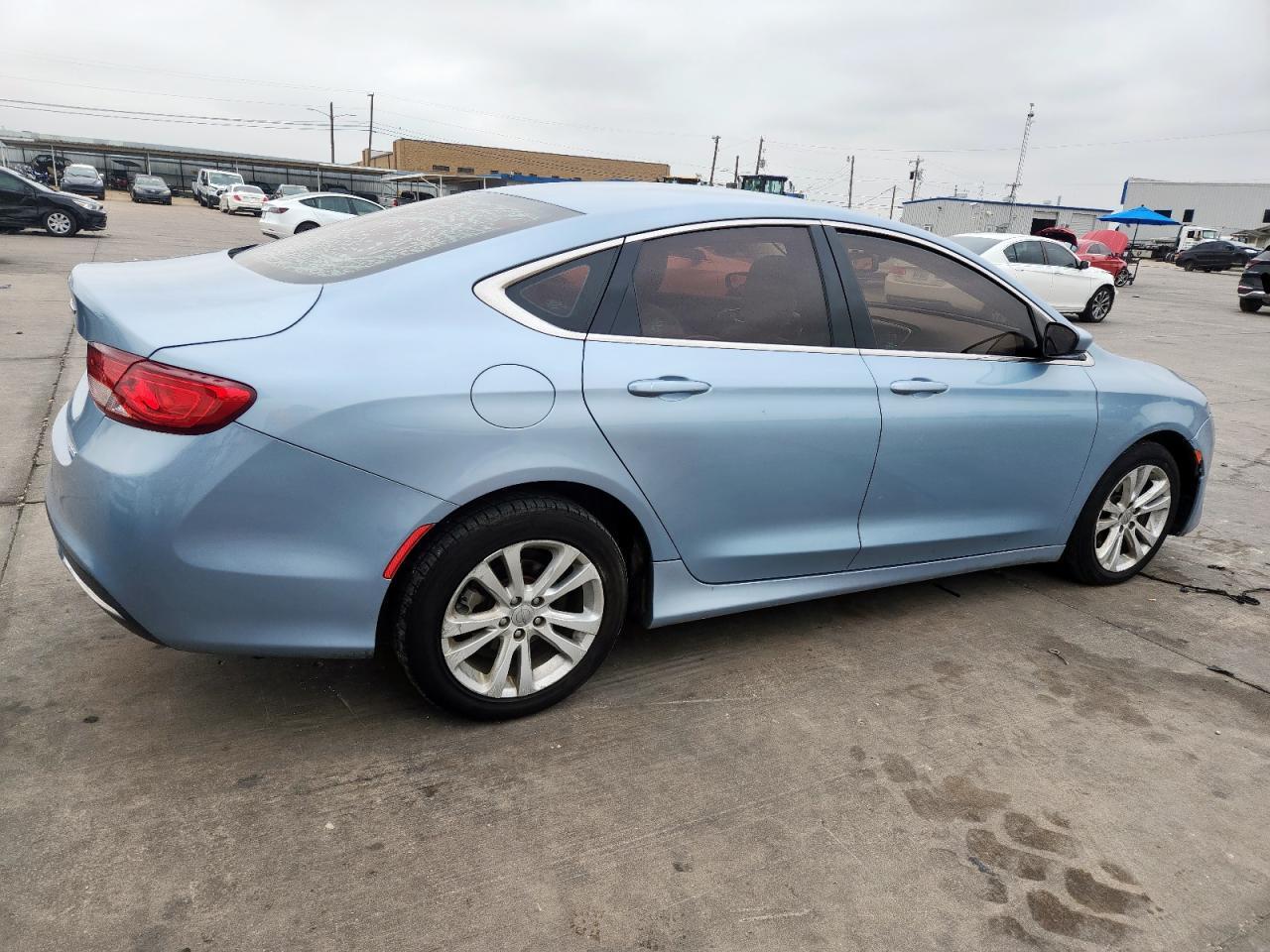 2015 Chrysler 200 Limited - Image 3