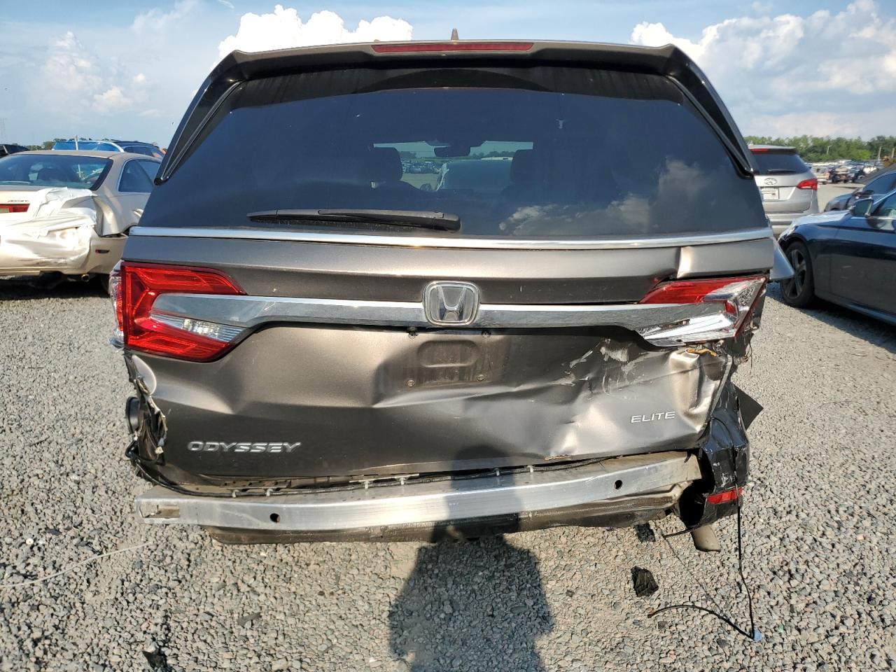 2018 Honda Odyssey Elite - Фото 6
