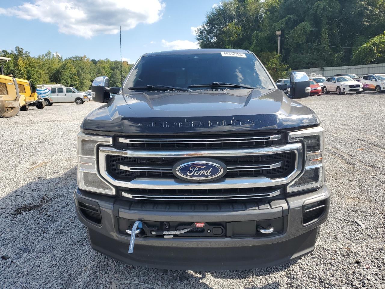 2022 Ford F250 Super Duty - Фото 5