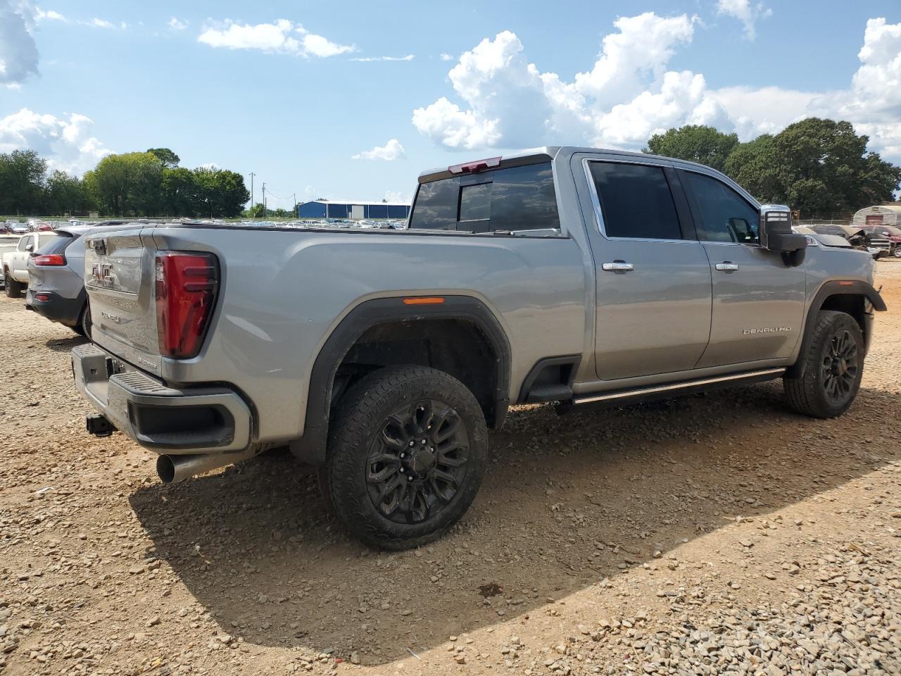 2025 GMC Sierra K2500 Denali - Фото 3
