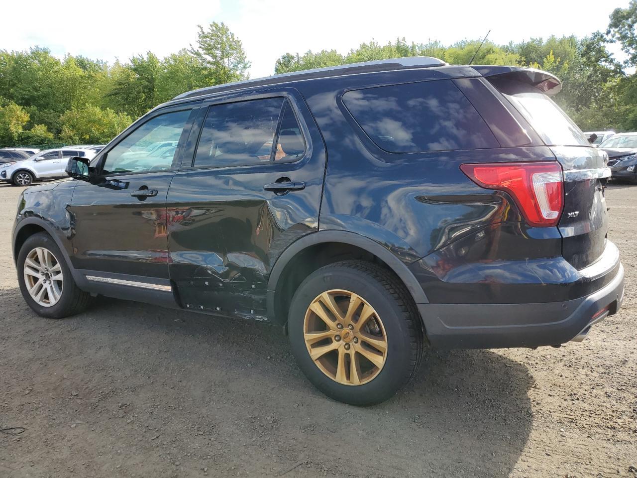 2018 Ford Explorer Xlt - Фото 2