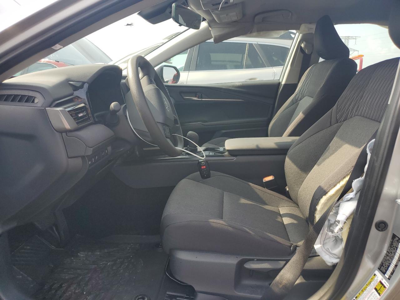 2025 Toyota Camry Xse - Image 7