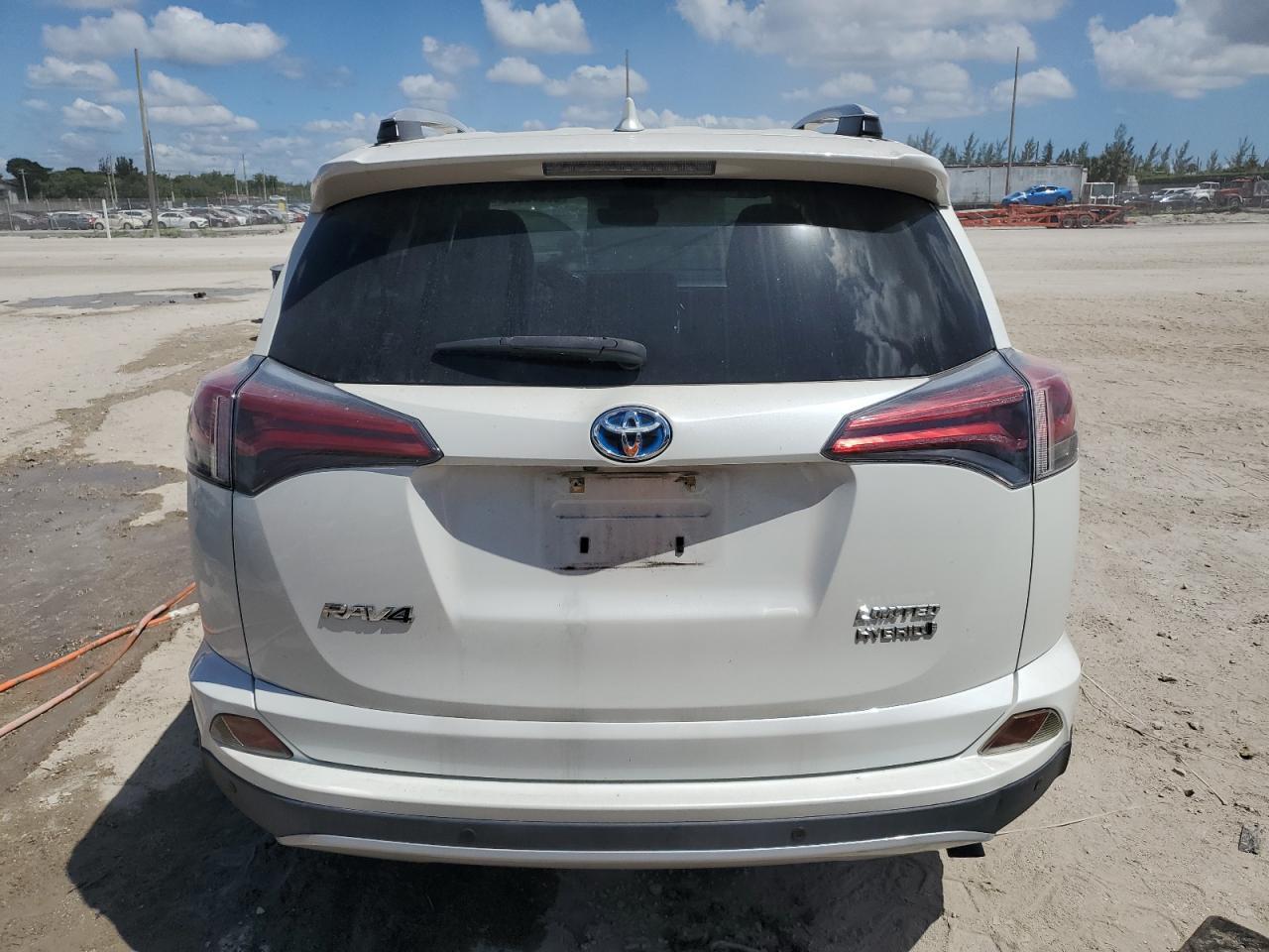 2016 Toyota Rav4 Hv Limited - Image 6